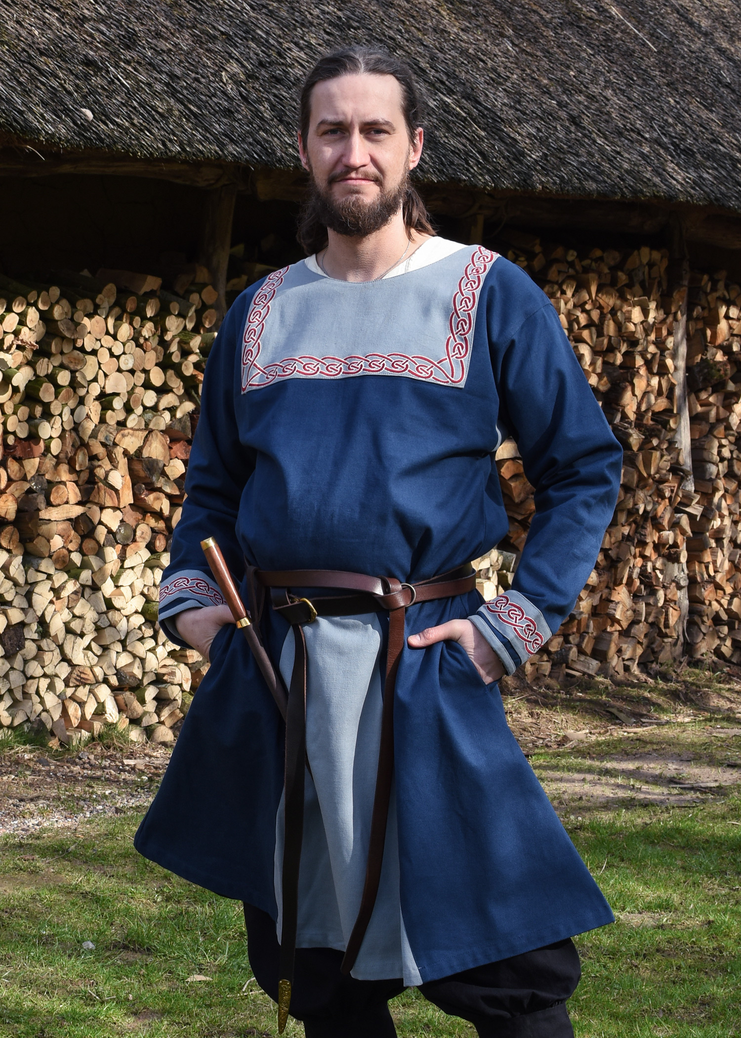 Viking Tunic Halvar with embroidery, blue | Battle-Merchant ⚔